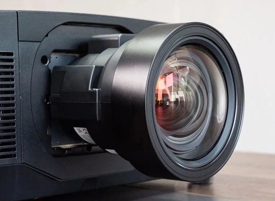 Flyin EL-G36KU 4K 7D Hologram Laser Projector với 3LCD 30K ANSI Lumens cho tòa nhà ngoài trời