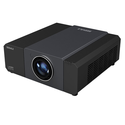 Máy chiếu Laser DLP 4K 15000 Lumens ở vị trí lớn cho rạp chiếu phim ngoài trời