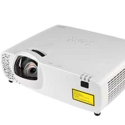 Flyin 5500 ANSI Lumens 3LCD Laser Projector Native 4K 3840x2160 Short Throw HDBaseT Giáo dục lập bản đồ 3D