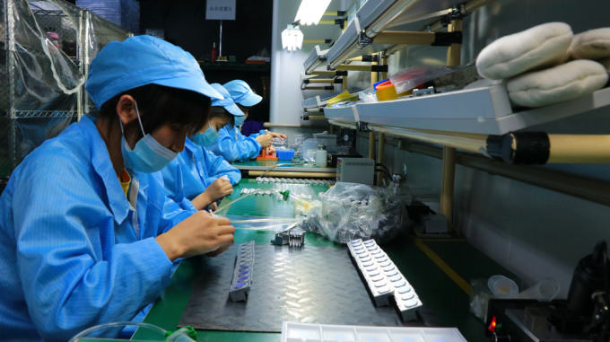 Flyin 2025 Professional 3LCD 4K Laser Projector 7200 Ansi Lumens Ultra Hd 3840x2160 Độ s&aacute;ng cao Đối với gi&aacute;o dục kinh doanh C&aacute;c địa điểm lớn Ph&ograve;ng tiệc 15